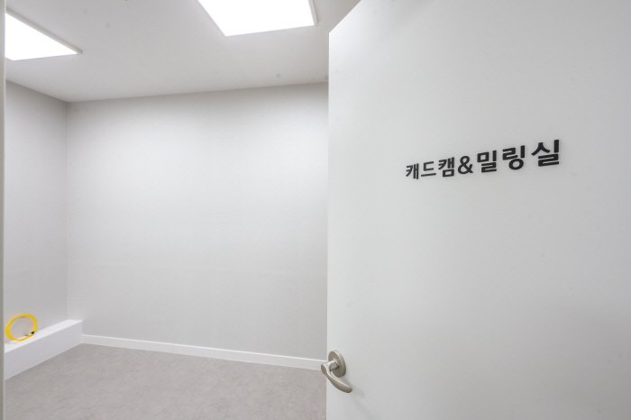 울산 상악동 거상술 임플란트